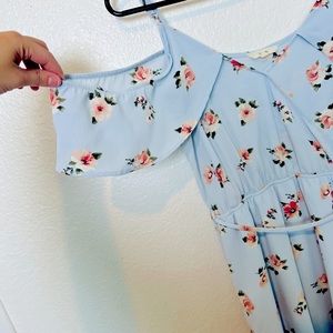 Floral Summer Dress! Size Small. Great condition!